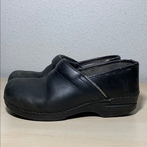 Women’s dansko shoes size 40